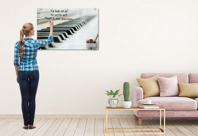 Close-up Piano Glassboard
