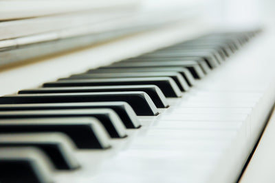 Close-up Piano Glassboard